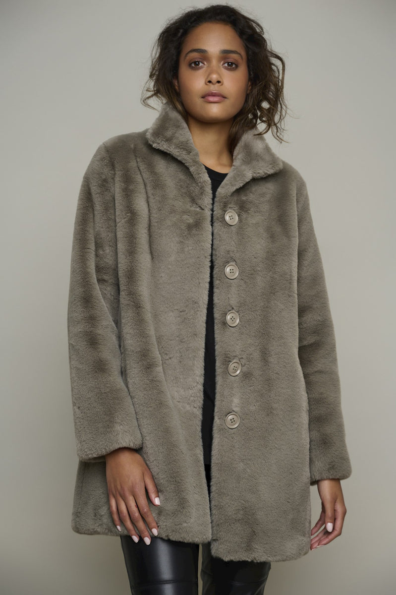 Fabulous faux 2024 fur coats