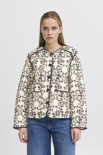 Load image into Gallery viewer, ICHI Gizaro Jacket - Almond Milk Flower