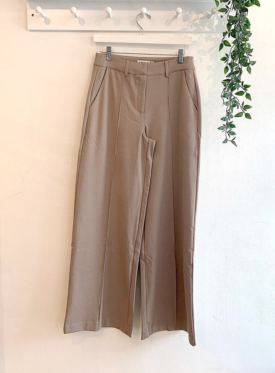 ICHI Kate Office Wide Legged Trousers - Fungi